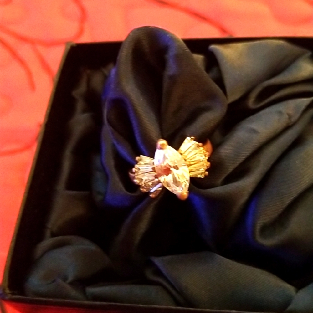 Marquise Ring 1ct.